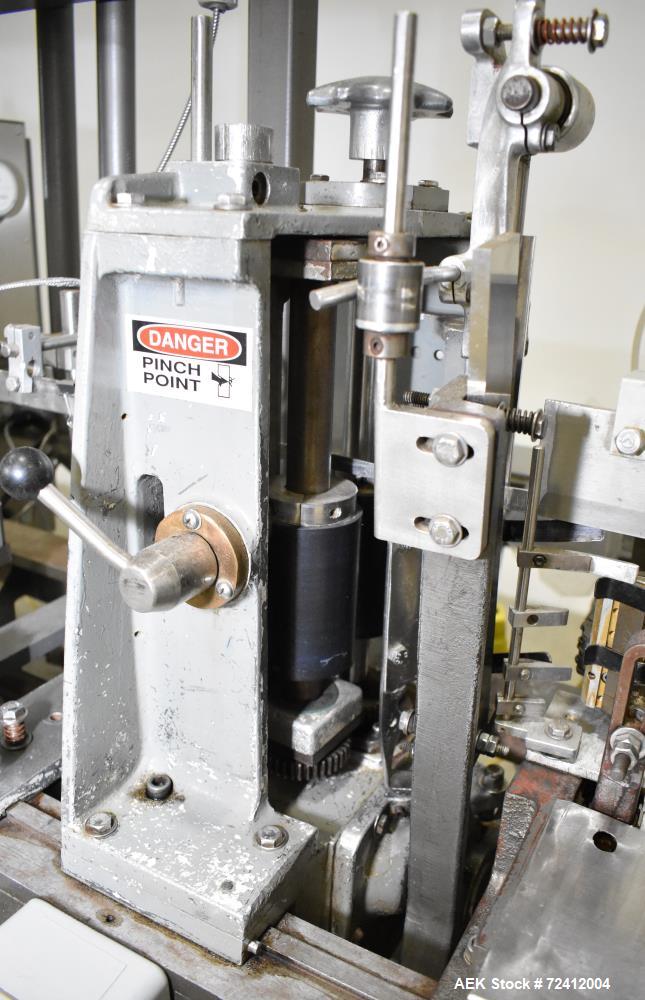 Bartelt IM7-14 Horizontal Form Fill and Seal with Dual Servo Augers